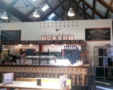 Binnen bij Brouwerij Troost Westergas